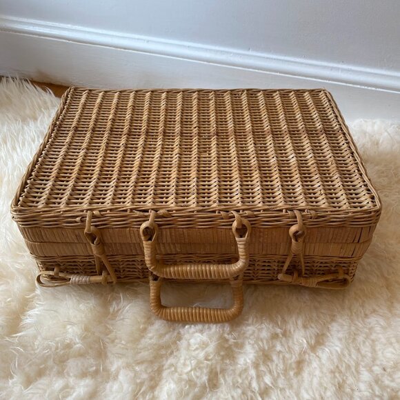 2 Antique Vintage Baskets - Picture 3 of 7